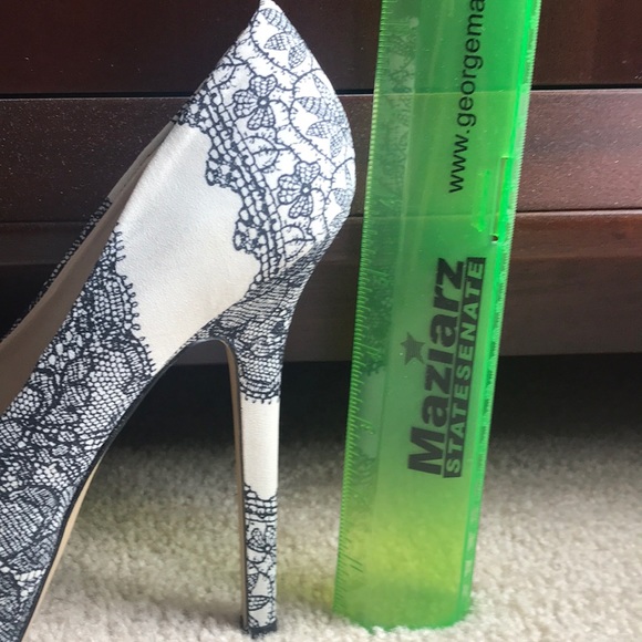Steve Madden heels - Picture 5 of 6